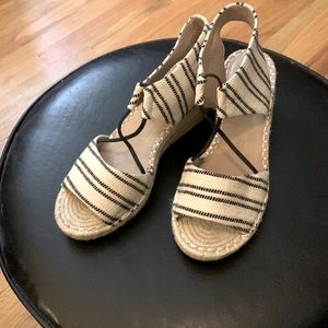 Eileen Fisher shoes size 7 burlap and black
